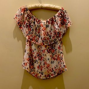 White House Black Market stunning blouse